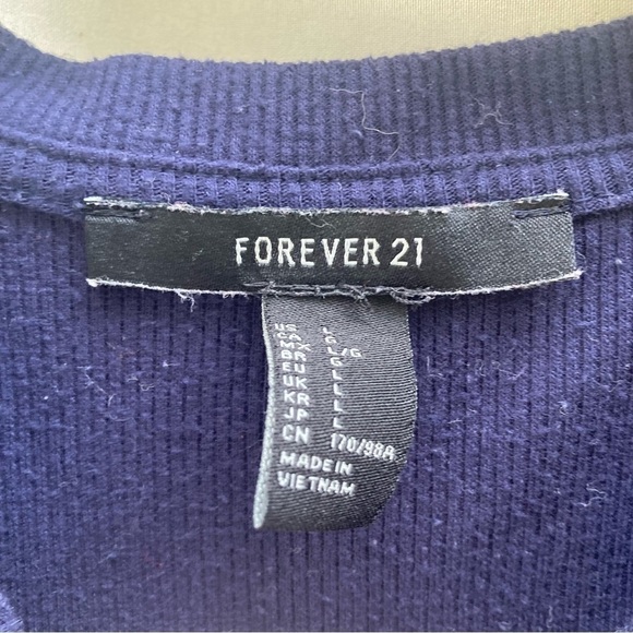 Forever 21 Navy Crop Shortsleeved Shirt with Ruffle Edge, Size Large - Picture 3 of 8